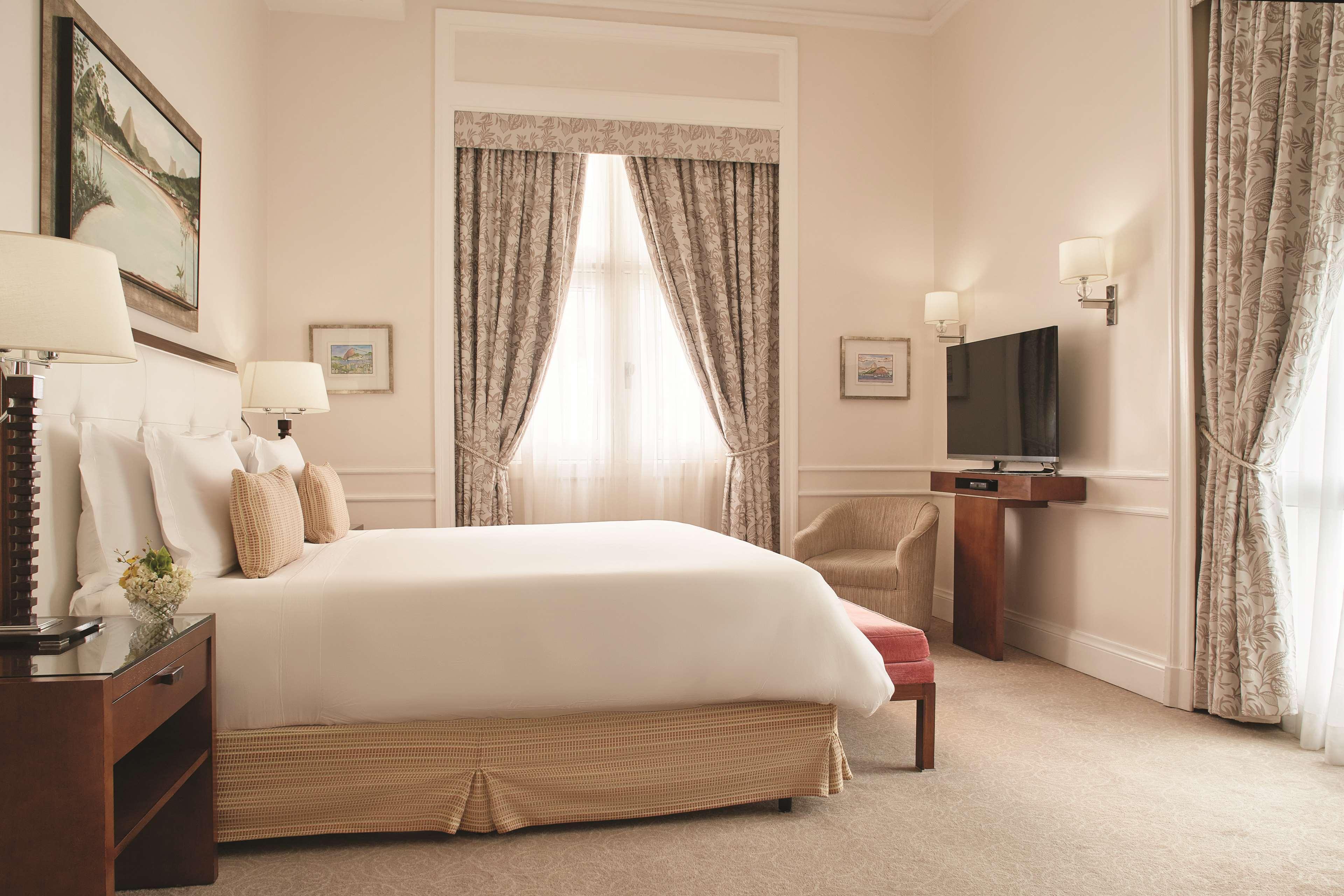 Copacabana Palace, A Belmond Hotel, Rio De Janeiro Esterno foto A bedroom at the hotel