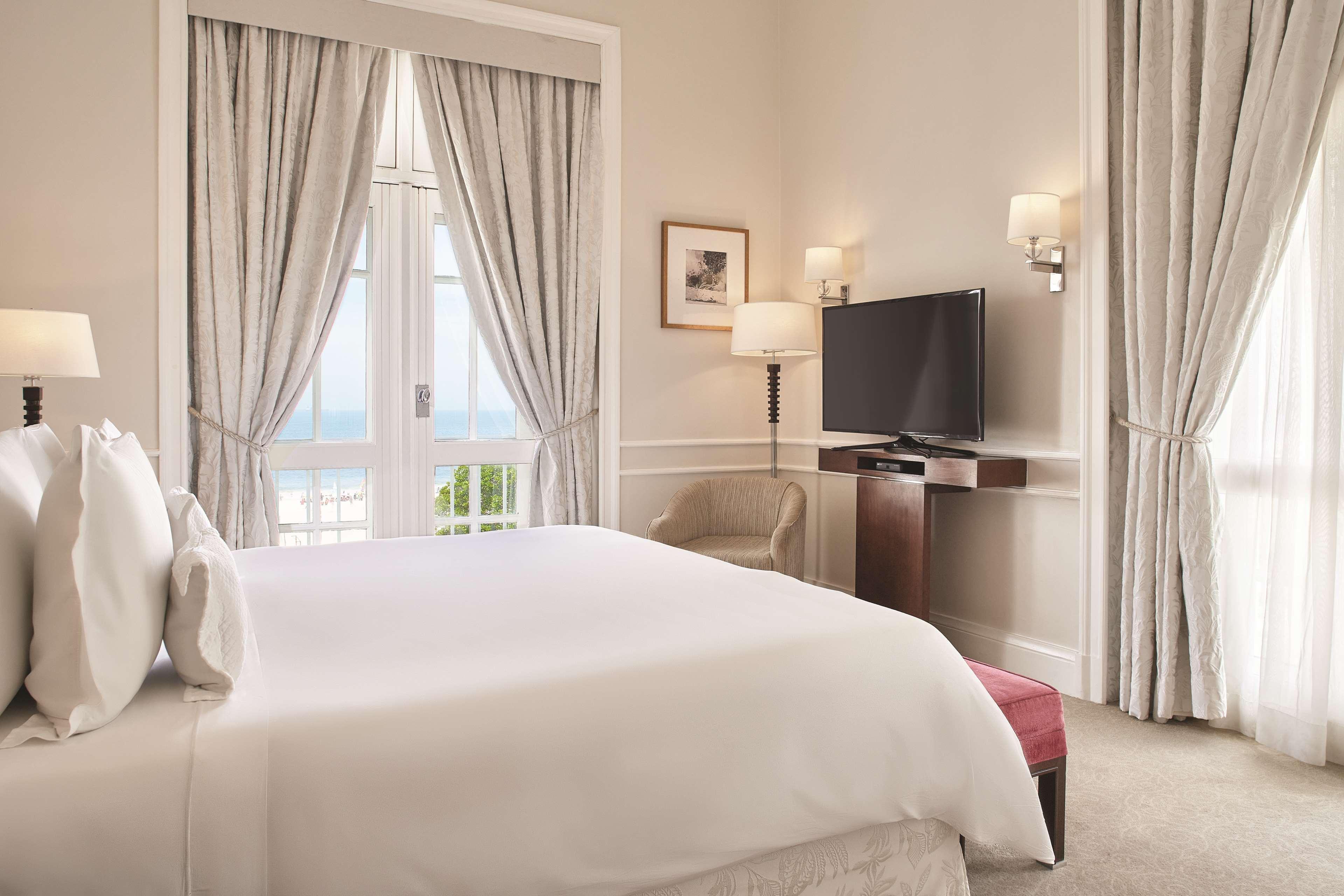 Copacabana Palace, A Belmond Hotel, Rio De Janeiro Esterno foto A bedroom at the hotel