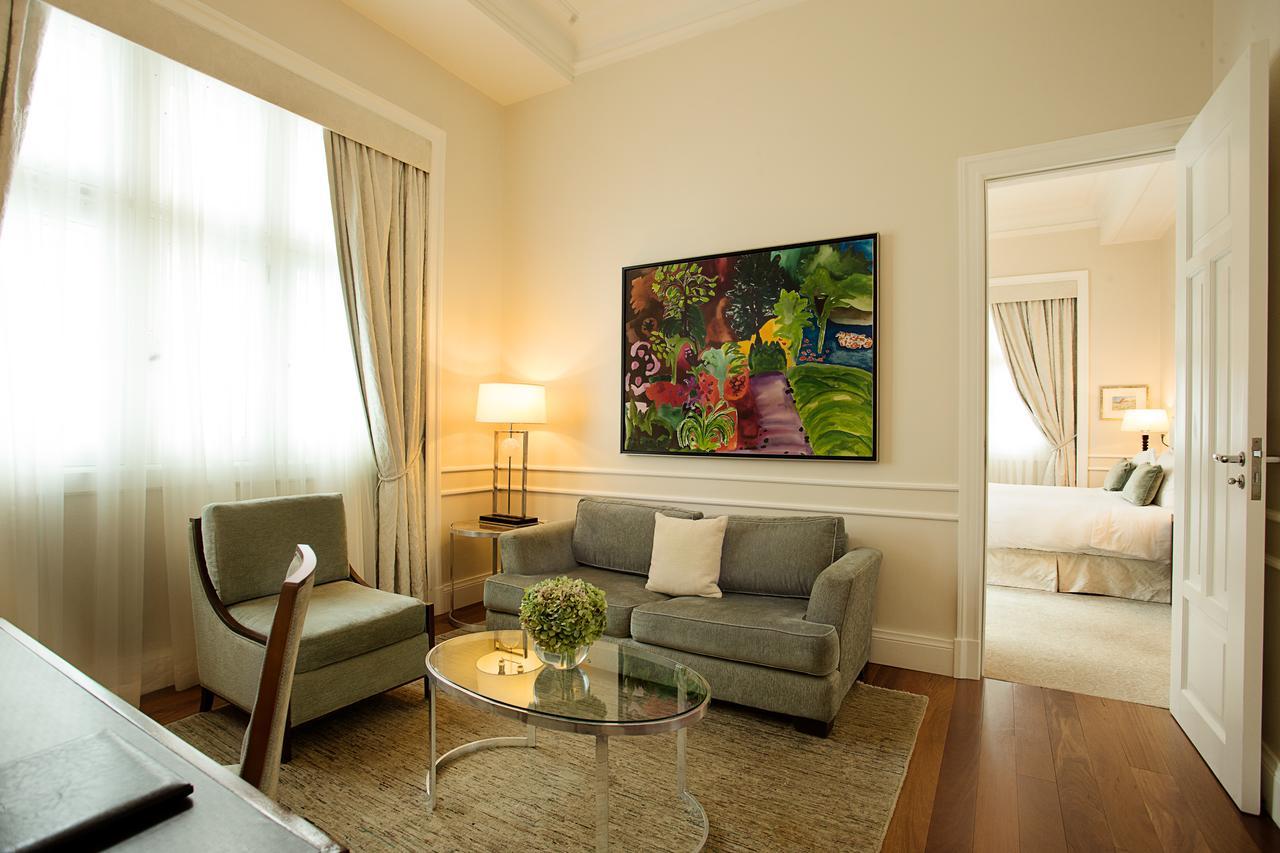 Copacabana Palace, A Belmond Hotel, Rio De Janeiro Esterno foto A suite at the Mandarin Oriental, Singapore
